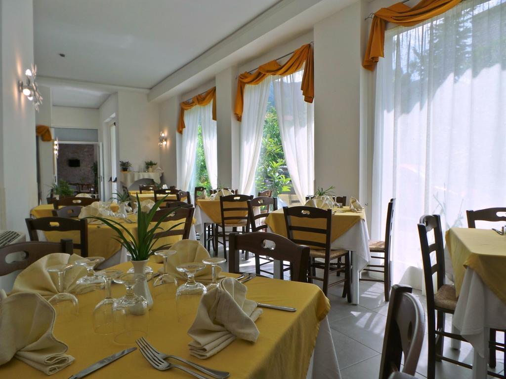Hotel La Congiura Dei Baroni Teggiano Kültér fotó