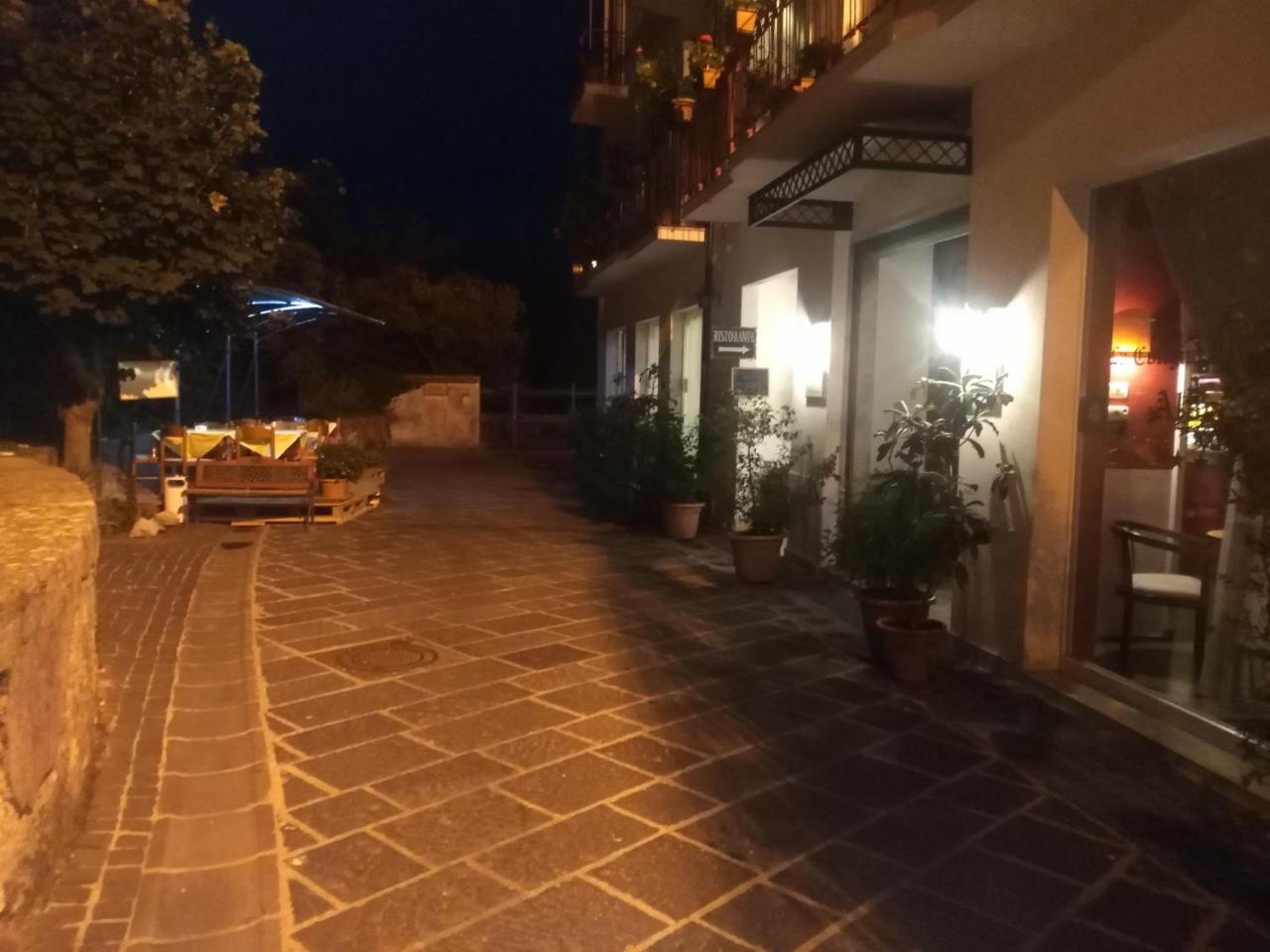 Hotel La Congiura Dei Baroni Teggiano Kültér fotó